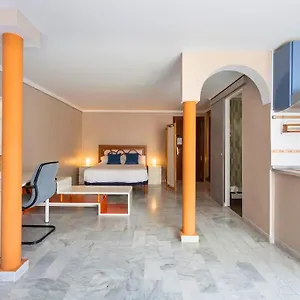Luminosity Square Studio. Francos 14 Sevilla
